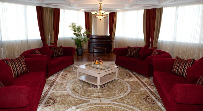 Hotel Duman Astana Buitenkant foto
