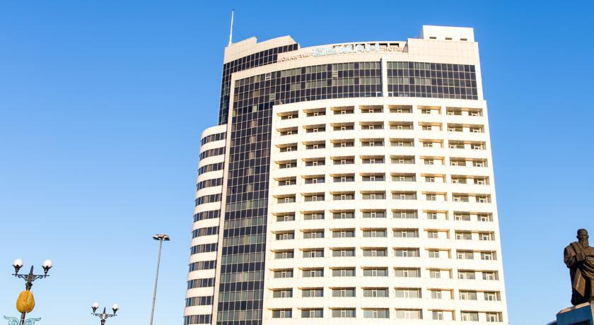 Hotel Duman Astana Buitenkant foto