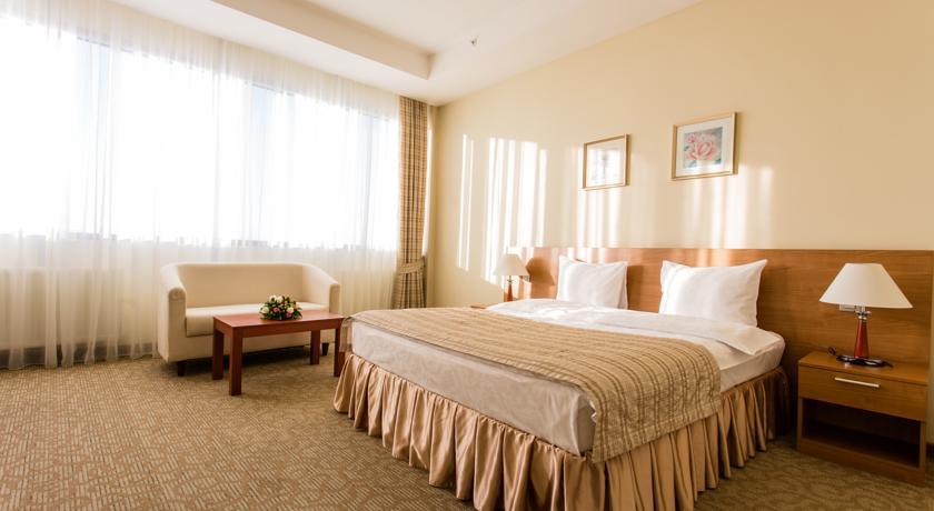 Hotel Duman Astana Buitenkant foto
