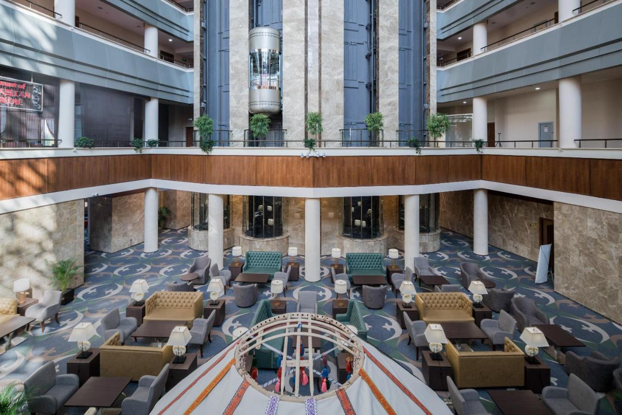 Hotel Duman Astana Buitenkant foto