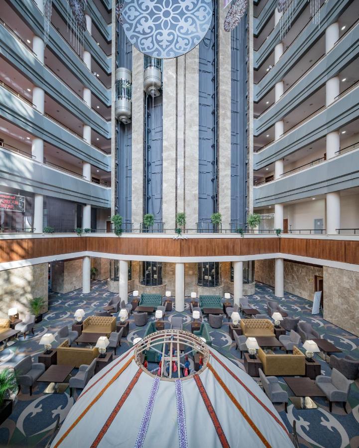 Hotel Duman Astana Buitenkant foto